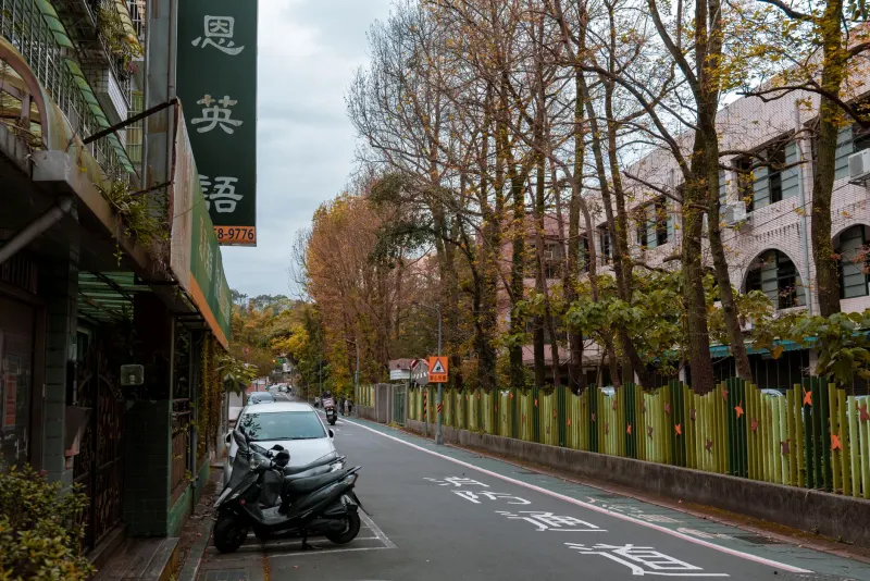 防爆柜与防火柜有何区别？工业安全存储设备选型技术解析