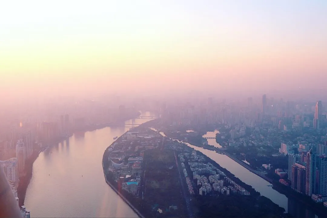 防爆柜与酸碱柜材质差异及适用场景对比分析