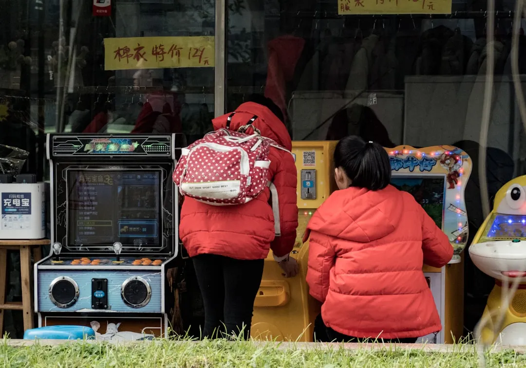 实验室酸碱柜配套方案：如何根据化学品性质选择安全存储设备正文配图 1