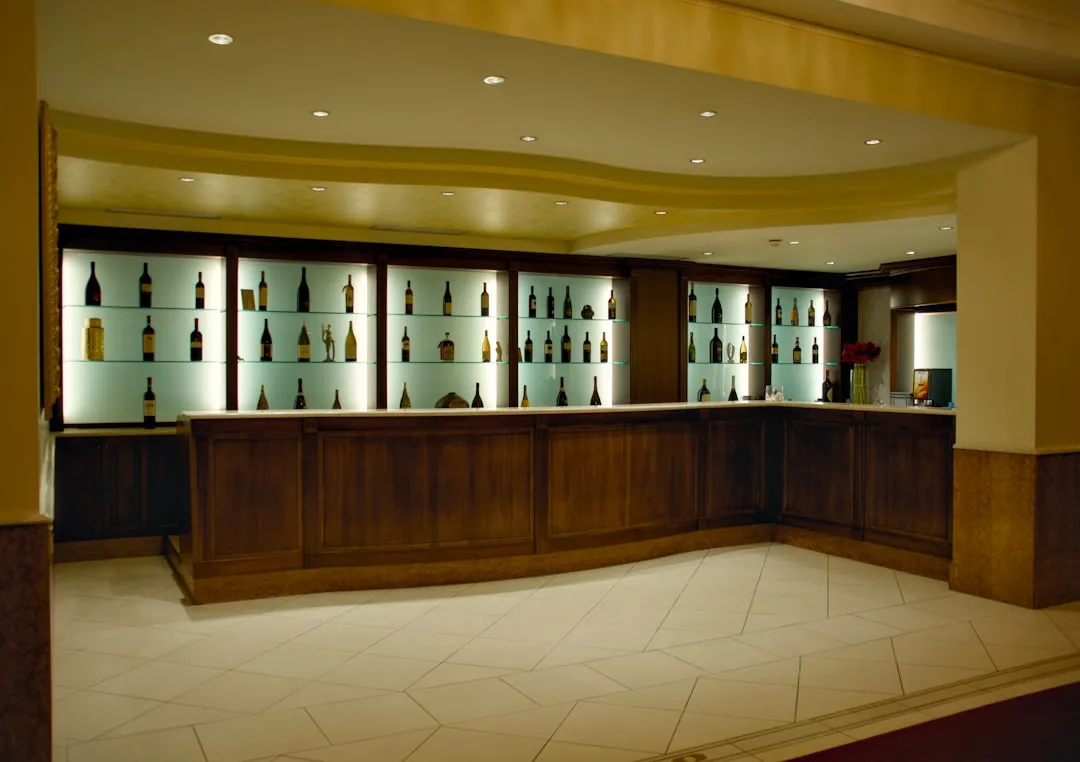 实验室酸碱柜与安全柜配套方案设计要点分析